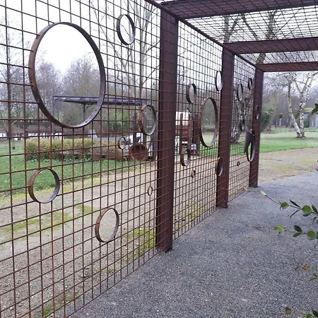 Hotel Le Chene Creux D'hotes 3*