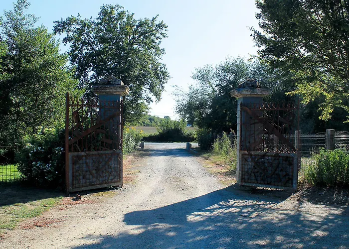 Hotel Le Chene Creux D'hotes 3*